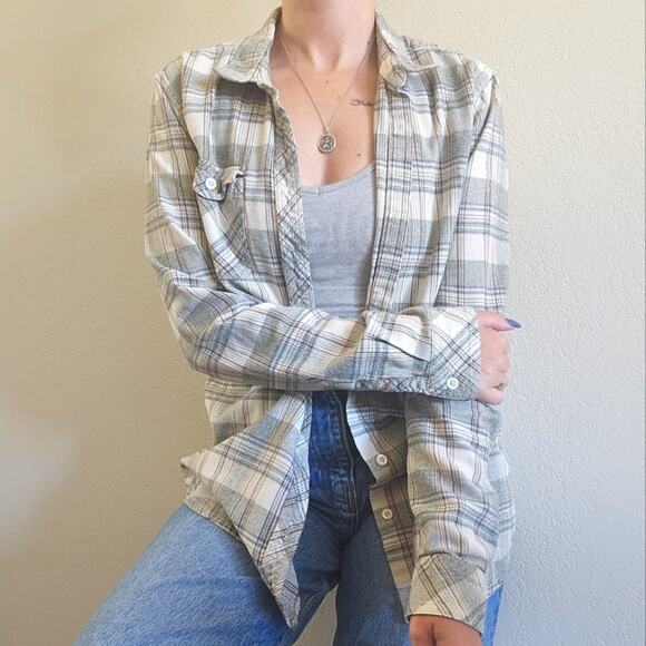 O'Neill Tops - *FINAL PRICE DROP* O'Neill Flannel